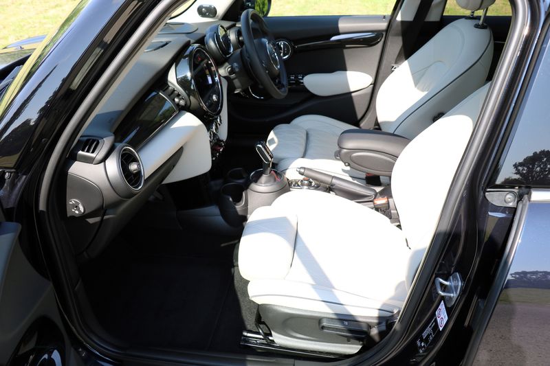 Mini Cooper S Exclusive Automatic 5 Door