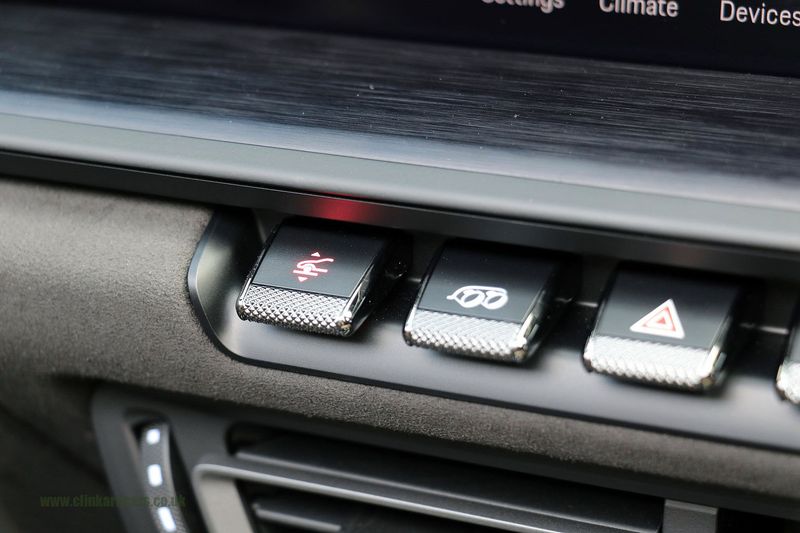 Porsche 992 Targa 4 GTS