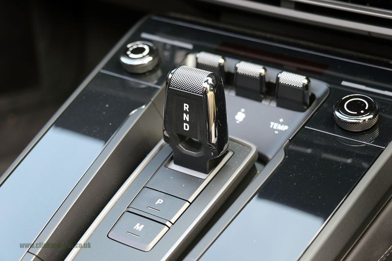 Porsche 992 Targa 4 GTS