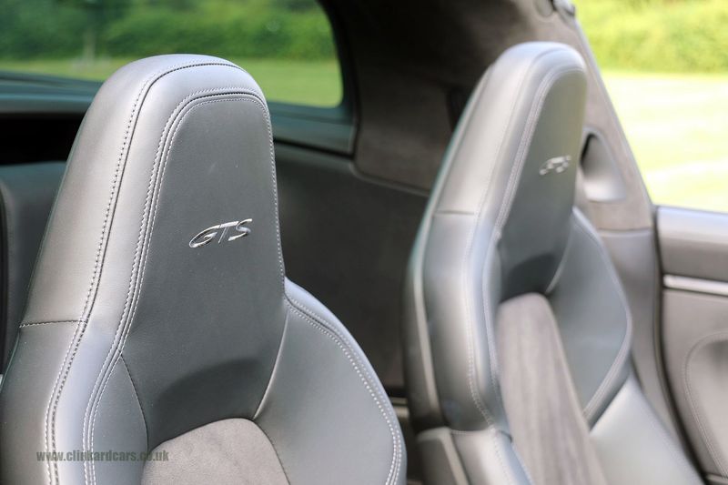 Porsche 992 Targa 4 GTS