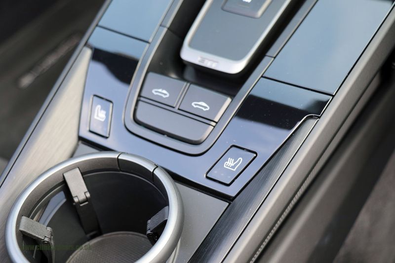 Porsche 992 Targa 4 GTS