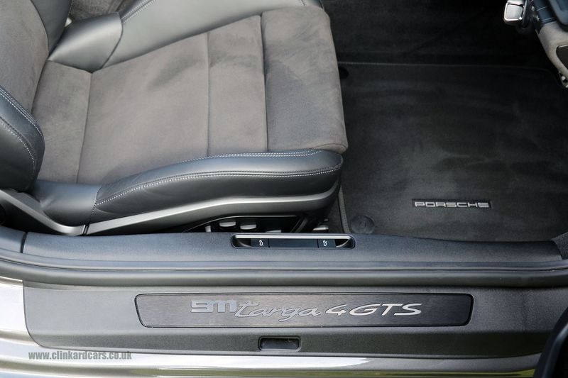 Porsche 992 Targa 4 GTS