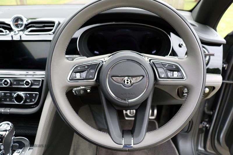 Bentley Bentayga V8 S Automatic