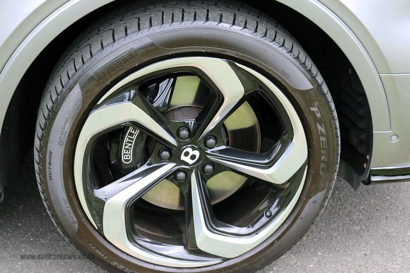 Bentley Bentayga V8 S Automatic