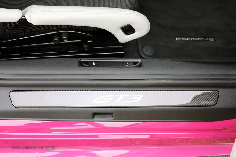 Porsche 992 GT3 Touring PDK