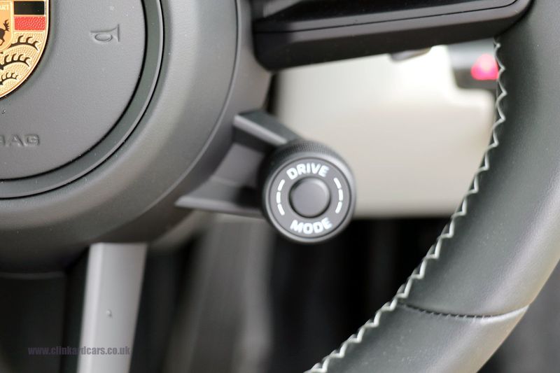 Porsche 992 GT3 Touring PDK