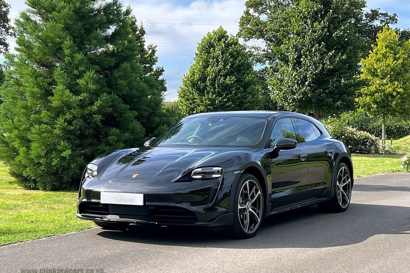 Porsche Taycan 4 Cross Turismo Performance Plus 93.4kWh with 11kW Charger
