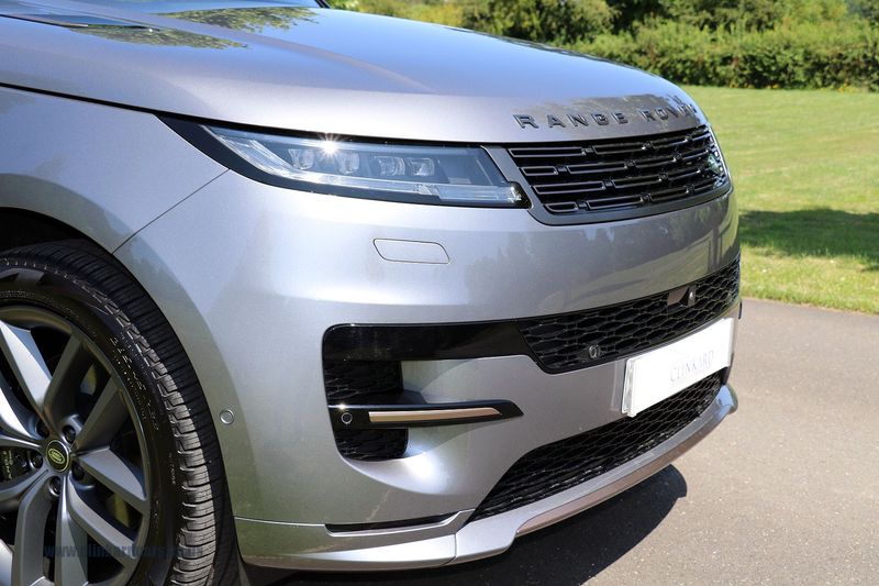 Range Rover Sport D300 Dynamic SE