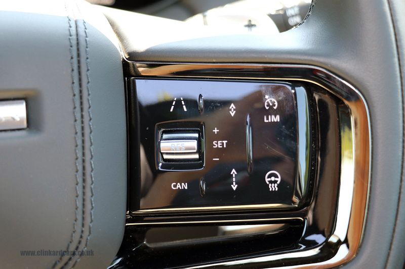 Range Rover Sport D300 Dynamic SE