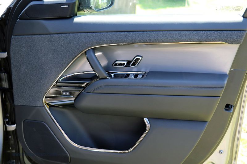 Range Rover Sport D300 Dynamic SE