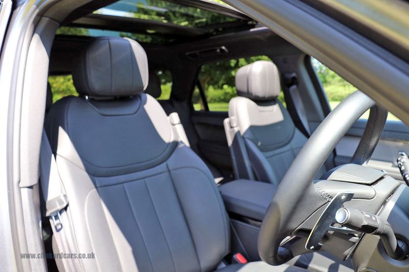 Range Rover Sport D300 Dynamic SE