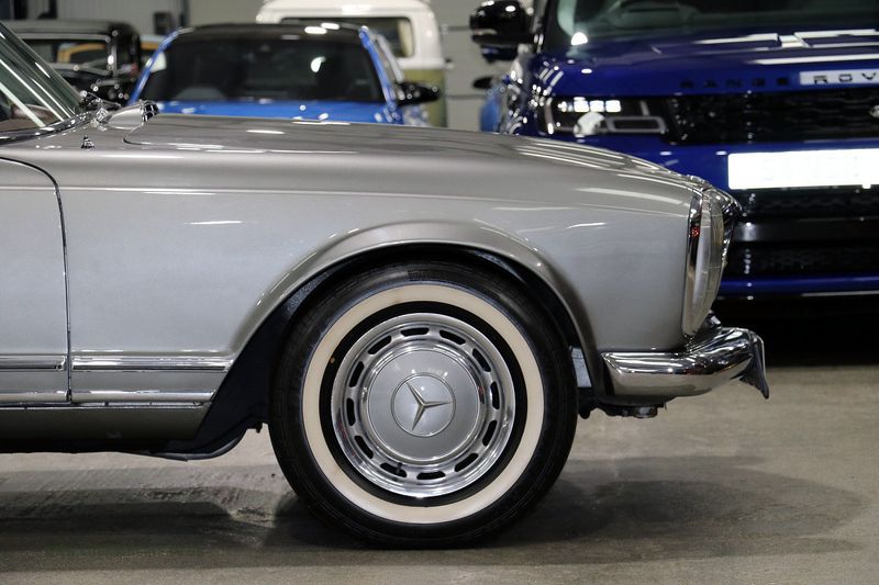 Mercedes Benz 280SL 'Pagoda'