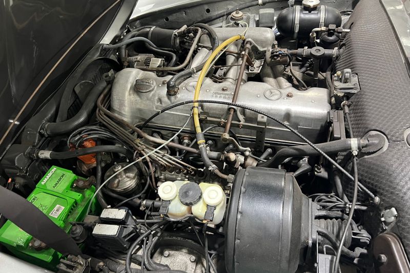 Mercedes Benz 280SL 'Pagoda'