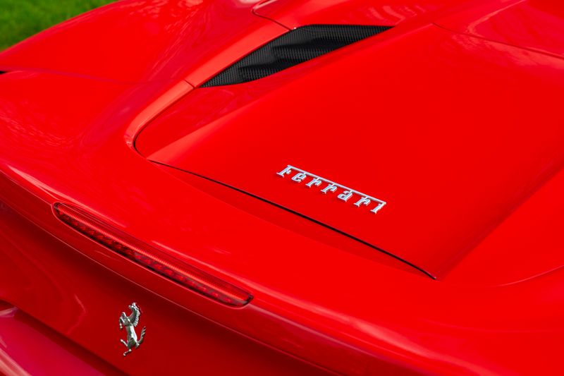 Ferrari 488 Spider DCT