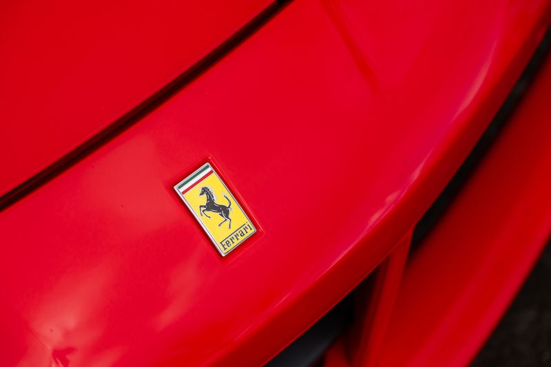 Ferrari 488 Spider DCT