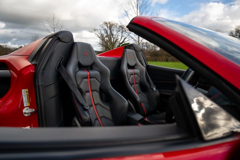 Ferrari 488 Spider DCT