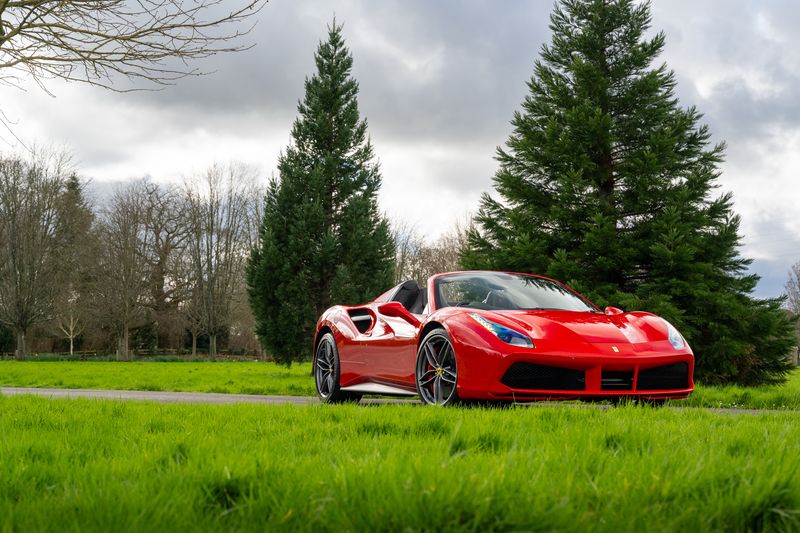 Ferrari 488 Spider DCT