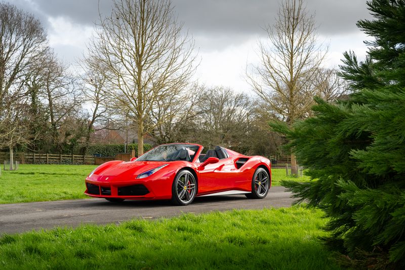 Ferrari 488 Spider DCT