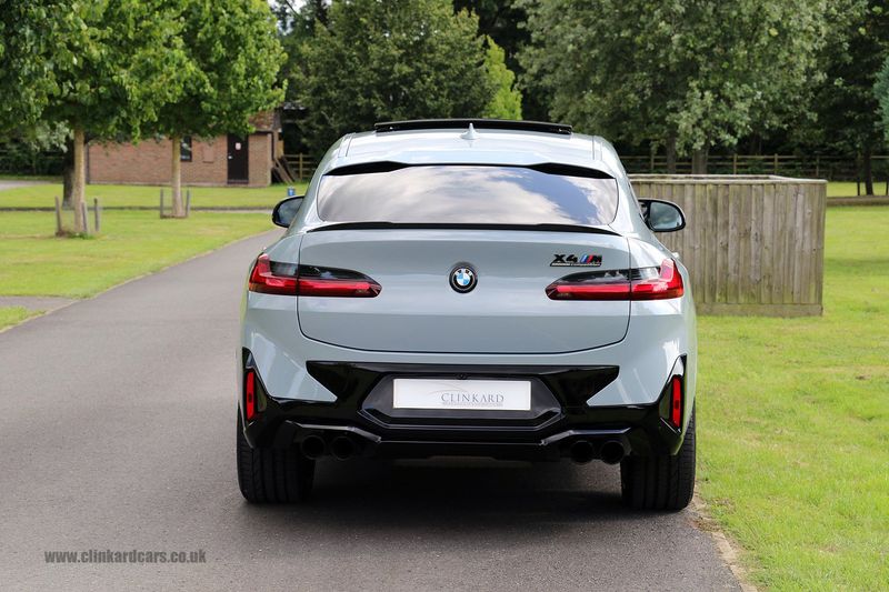 BMW X4M Competition Ultimate Pack