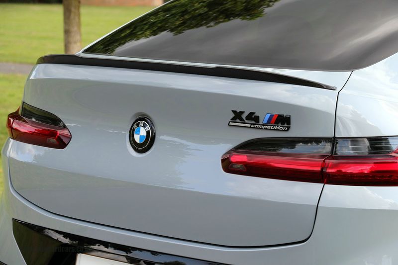 BMW X4M Competition Ultimate Pack