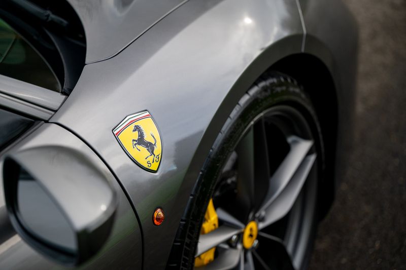 Ferrari 488 3.9T V8 GTB F1 DCT