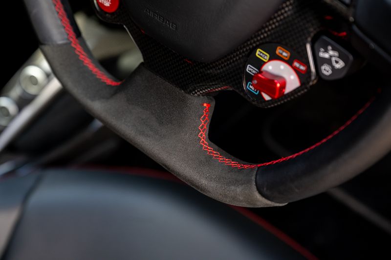 Ferrari 488 3.9T V8 GTB F1 DCT