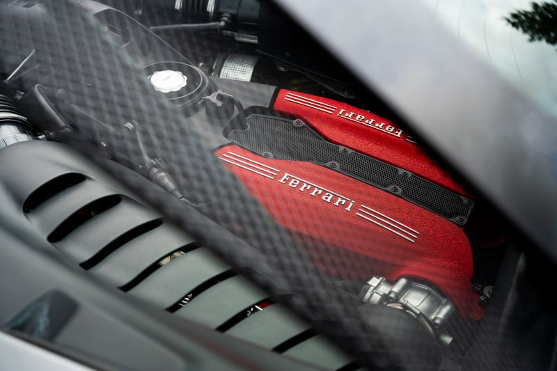 Ferrari 488 3.9T V8 GTB F1 DCT