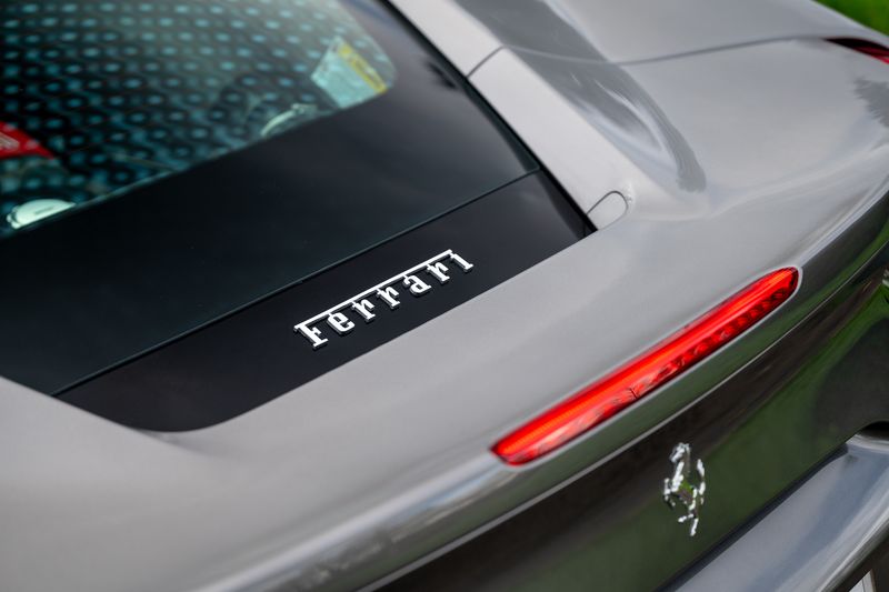 Ferrari 488 3.9T V8 GTB F1 DCT