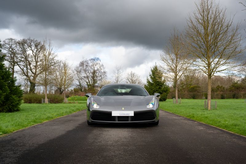Ferrari 488 3.9T V8 GTB F1 DCT
