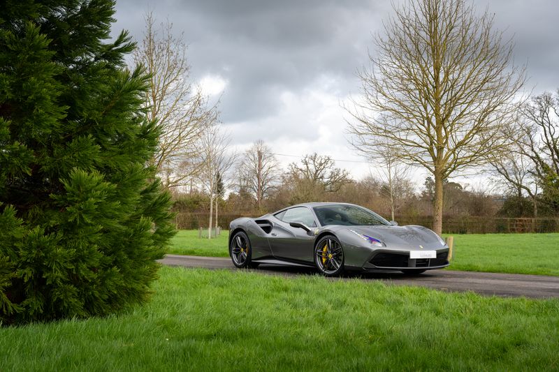 Ferrari 488 3.9T V8 GTB F1 DCT