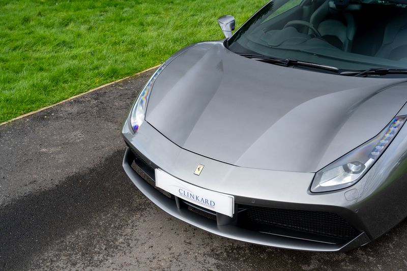 Ferrari 488 3.9T V8 GTB F1 DCT