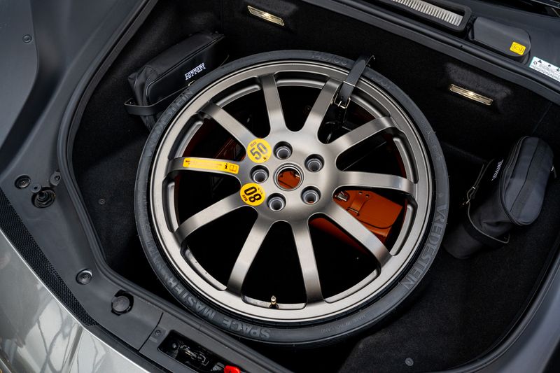 Ferrari 488 3.9T V8 GTB F1 DCT