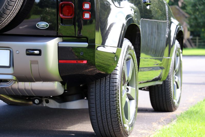 Landrover Defender D250 HSE X Dynamic