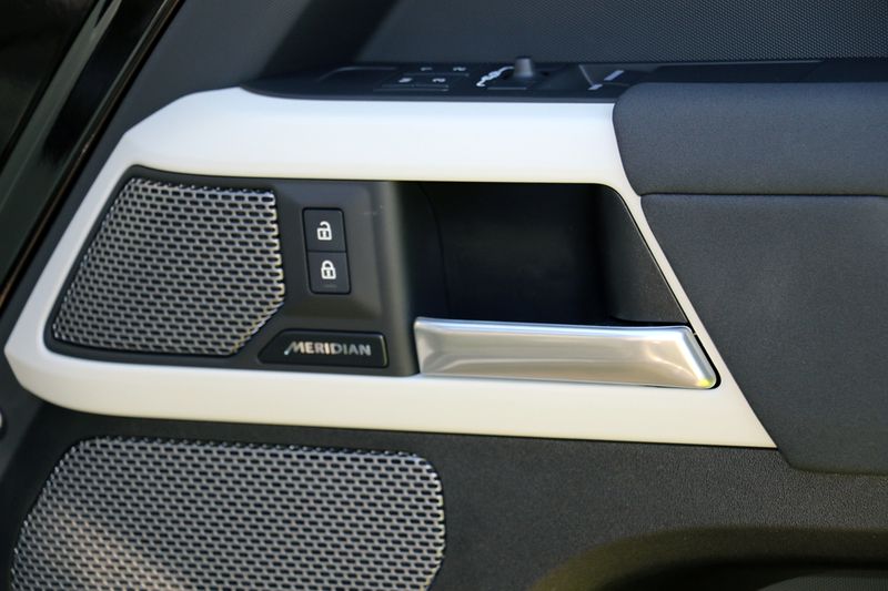 Landrover Defender D250 HSE X Dynamic