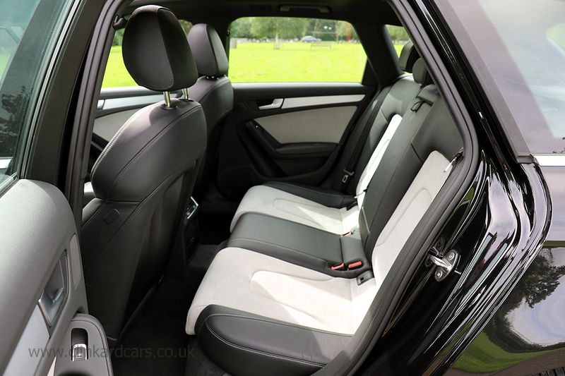 Audi S4 Avant 3.0 Quattro Automatic LHD