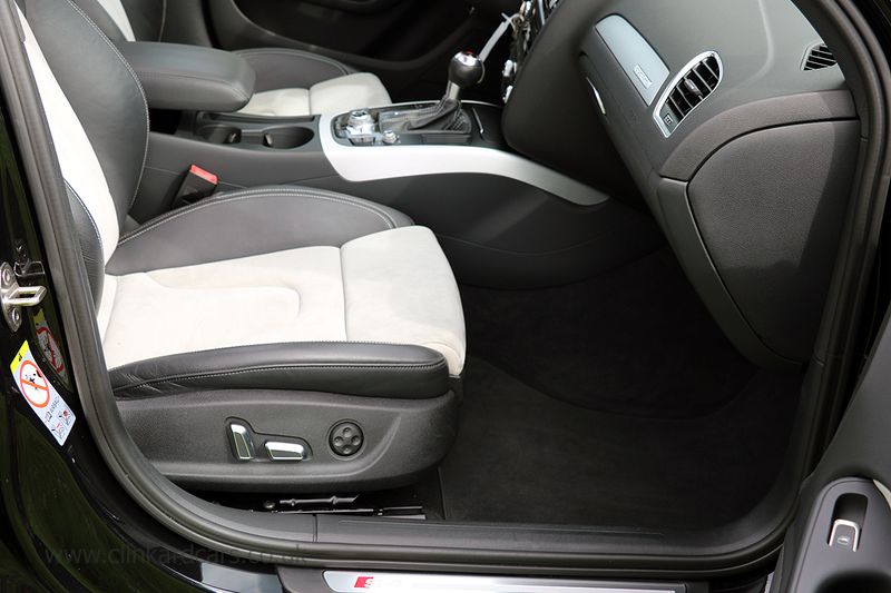 Audi S4 Avant 3.0 Quattro Automatic LHD