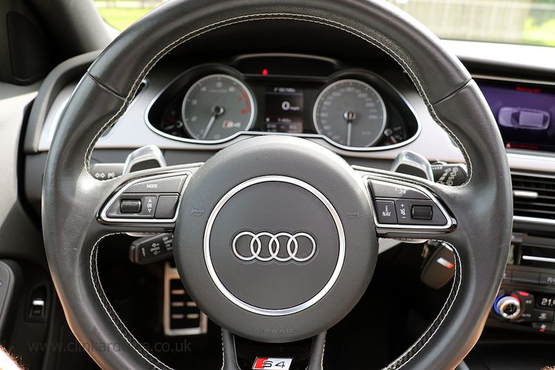 Audi S4 Avant 3.0 Quattro Automatic LHD