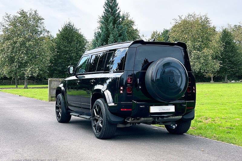 Landrover Defender 110 3.0 D300 MHEV X-Dynamic HSE with Urban Design Package