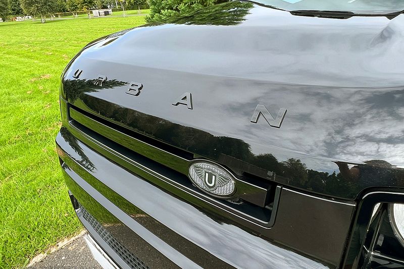 Landrover Defender 110 3.0 D300 MHEV X-Dynamic HSE with Urban Design Package