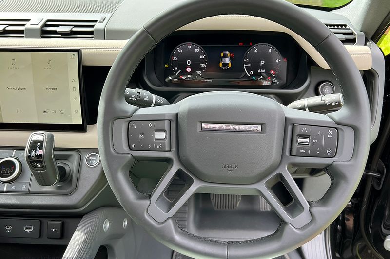 Landrover Defender 110 3.0 D300 MHEV X-Dynamic HSE with Urban Design Package