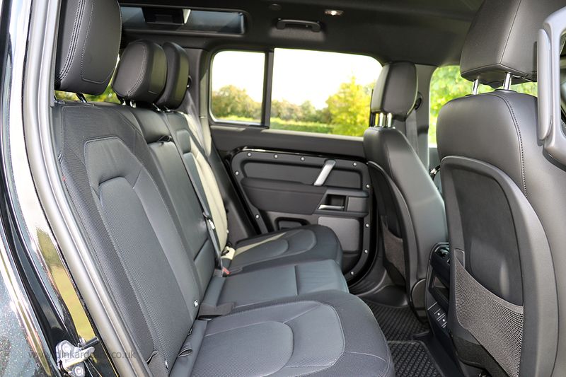 Landrover Defender 110 2.0 P400e 15.4kWh X Dynamic S Automatic