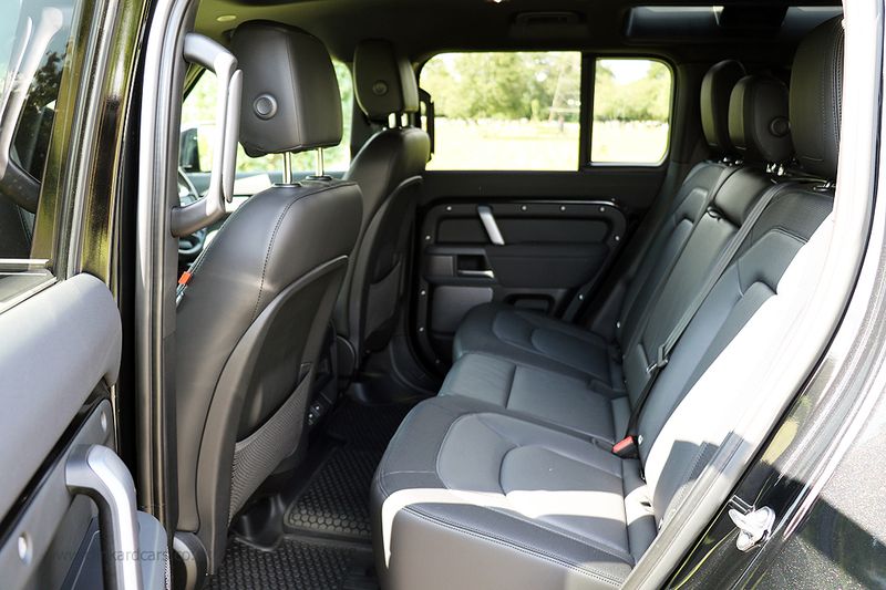 Landrover Defender 110 2.0 P400e 15.4kWh X Dynamic S Automatic