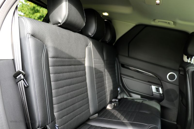 Landrover Discovery 3.0 D300 MHEV HSE LCV Automatic VAT Q - Price is Plus VAT