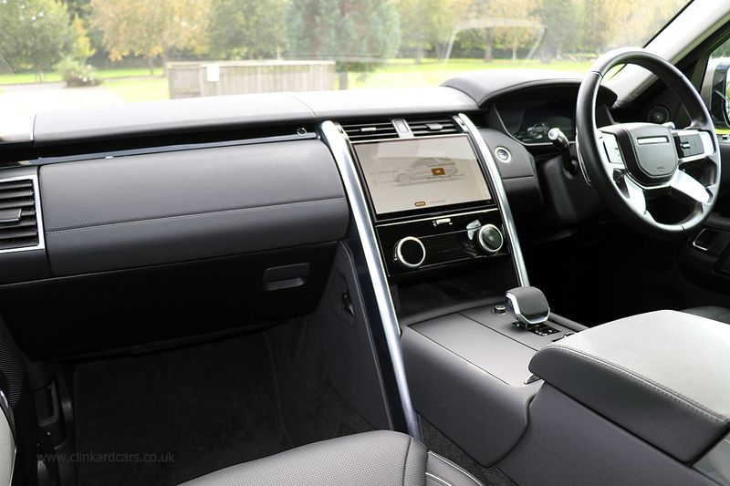 Landrover Discovery 3.0 D300 MHEV HSE LCV Automatic VAT Q - Price is Plus VAT