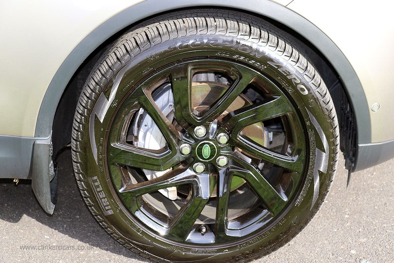 Landrover Discovery 3.0 D300 MHEV HSE LCV Automatic VAT Q - Price is Plus VAT