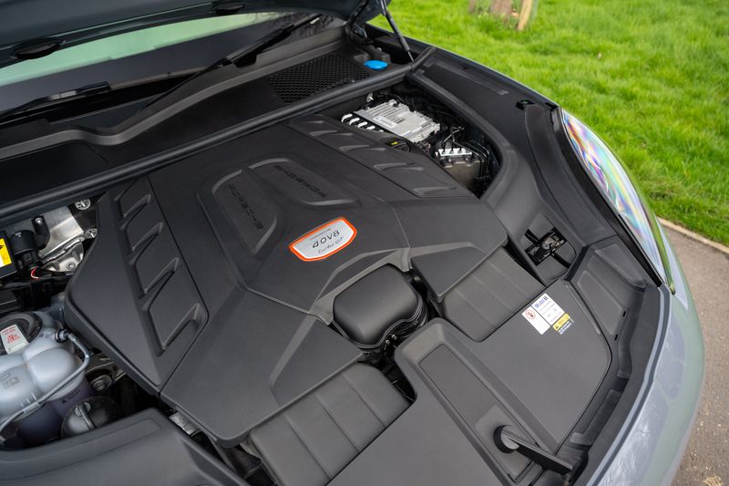 Porsche Cayenne Coupe Turbo GT