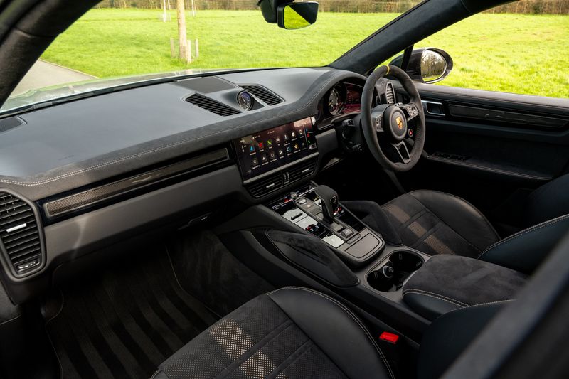 Porsche Cayenne Coupe Turbo GT