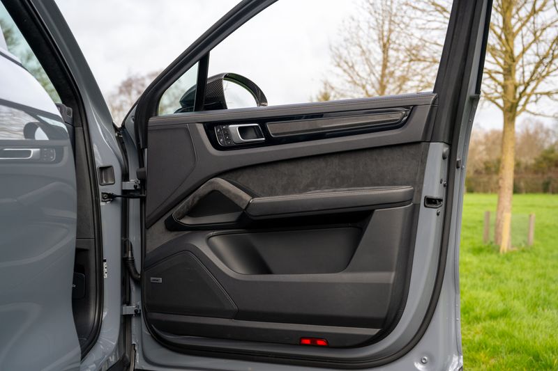 Porsche Cayenne Coupe Turbo GT