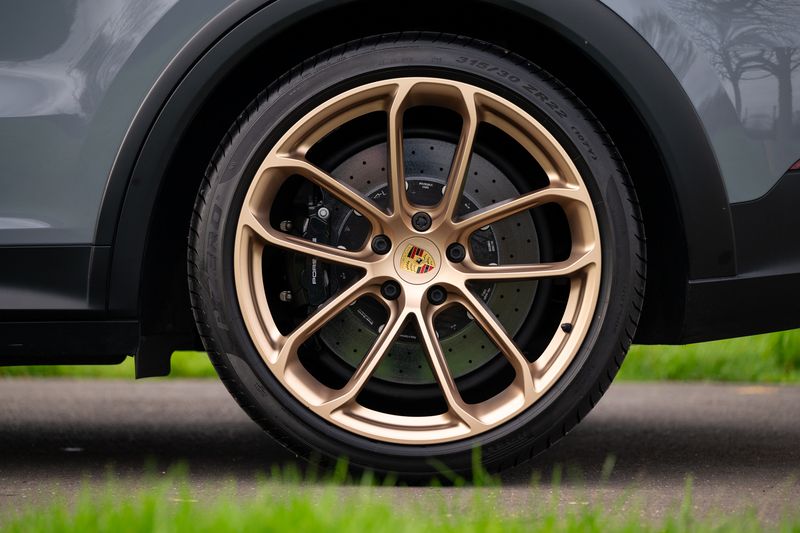 Porsche Cayenne Coupe Turbo GT