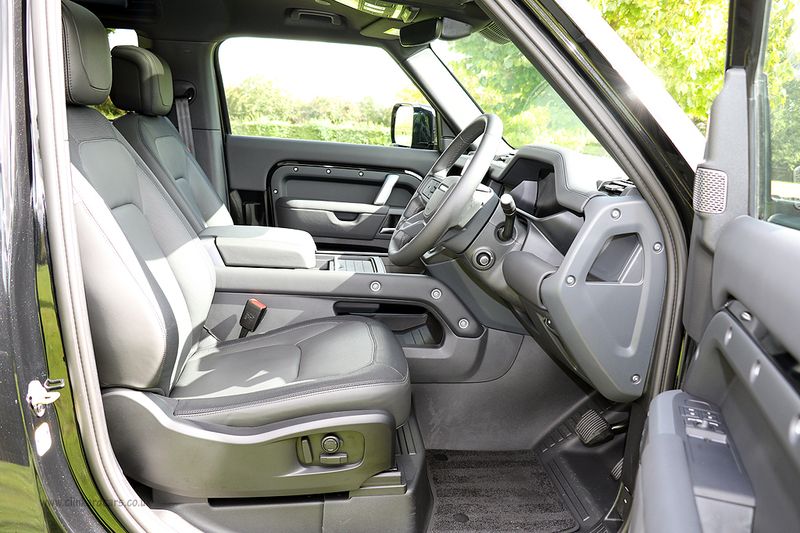 Landrover Defender 90 3.0 D250 MHEV X-Dynamic HSE